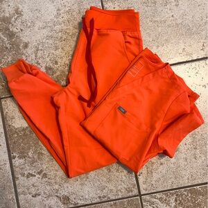 Limited color Figs scrub set